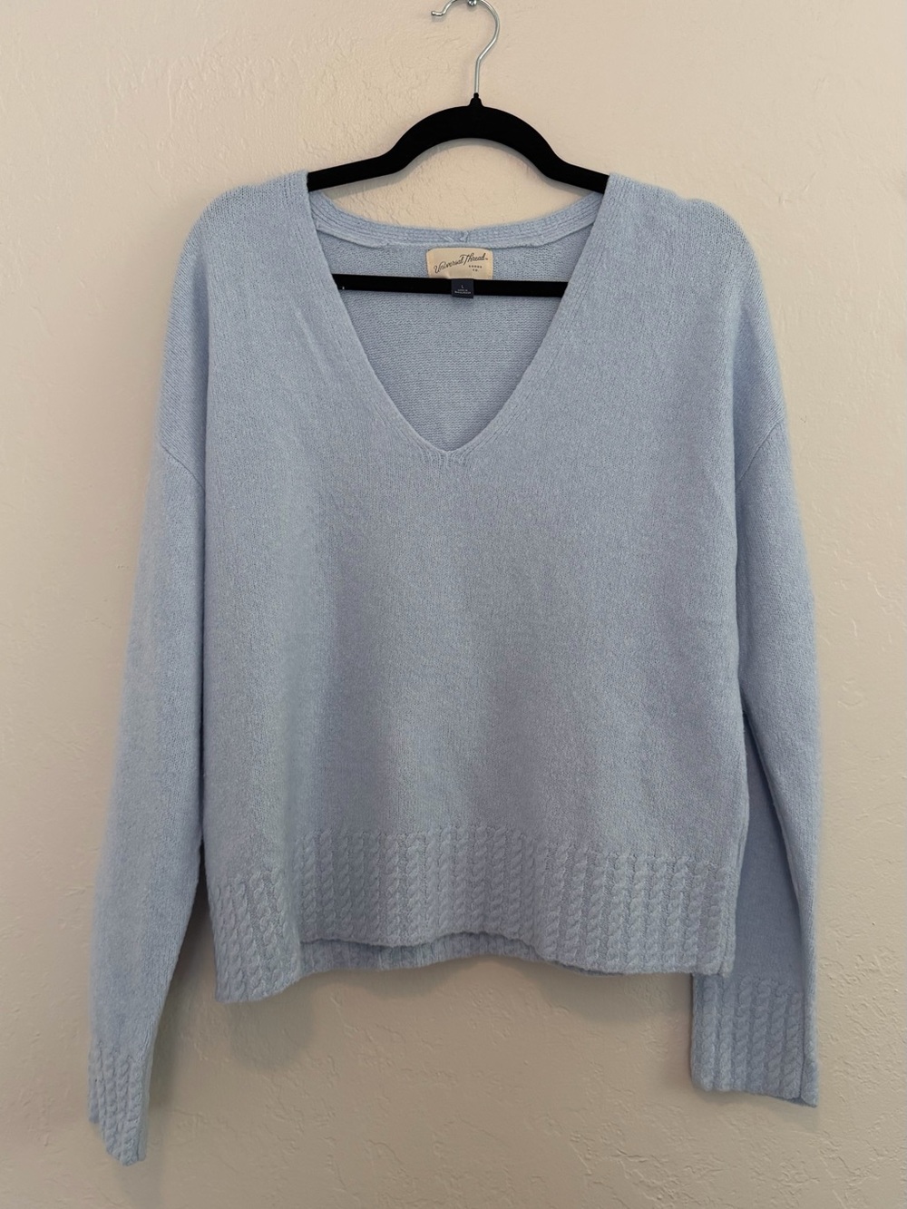 Universal Thread Light Blue V-Neck Knit Sweater